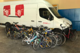 Els alumnes de la Salle de Girona entreguen 14 bicicletes a Ecosol